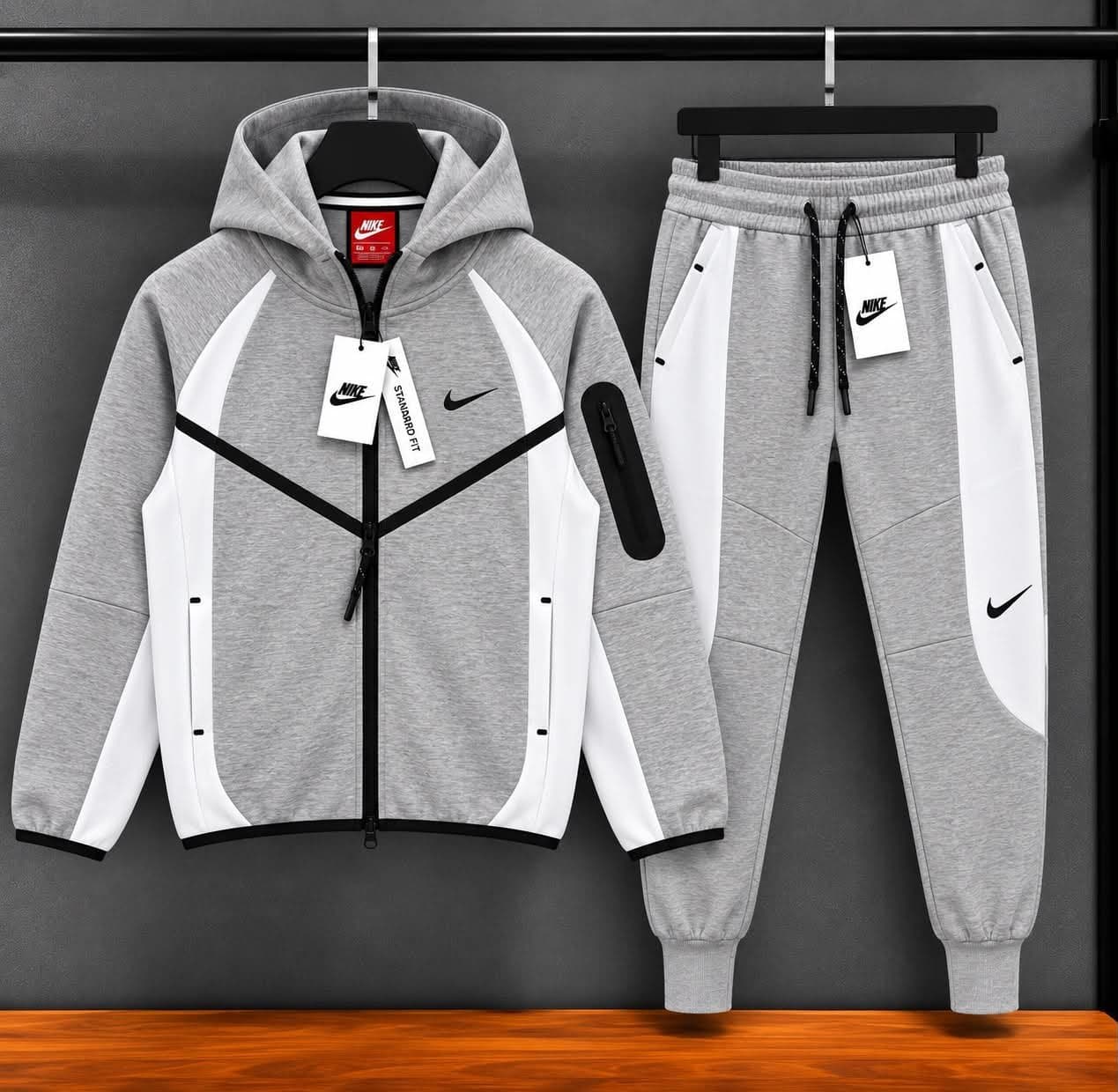gray /white